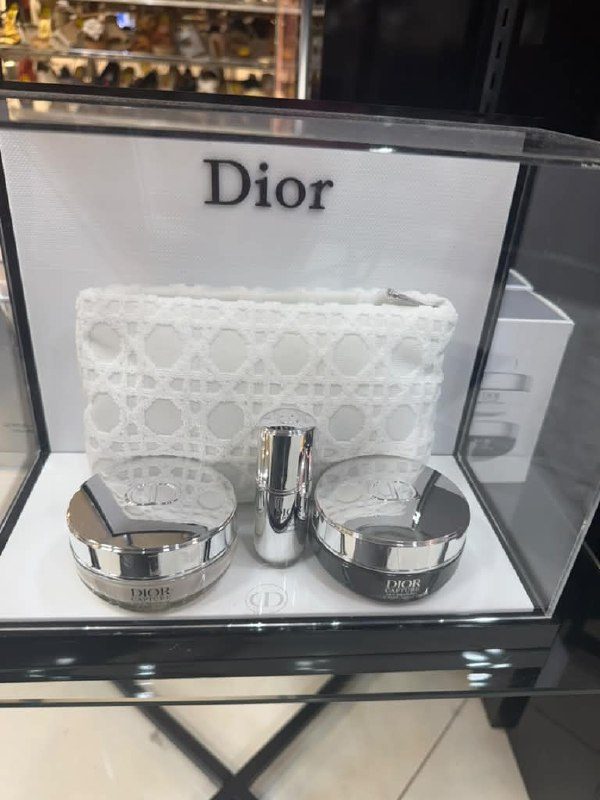 Macy's - DIOR Holiday 2026 Gift Se