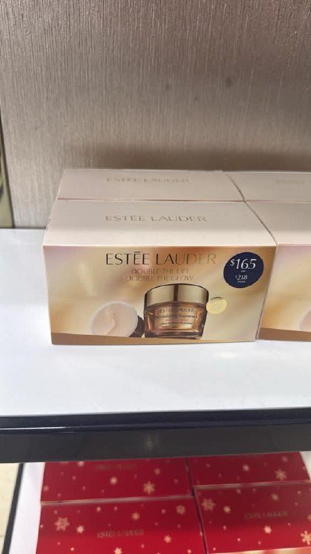 Macy's - Estée Lauder 2-Piece Revitalizing Supreme + Moisturizer Refill Gift Set