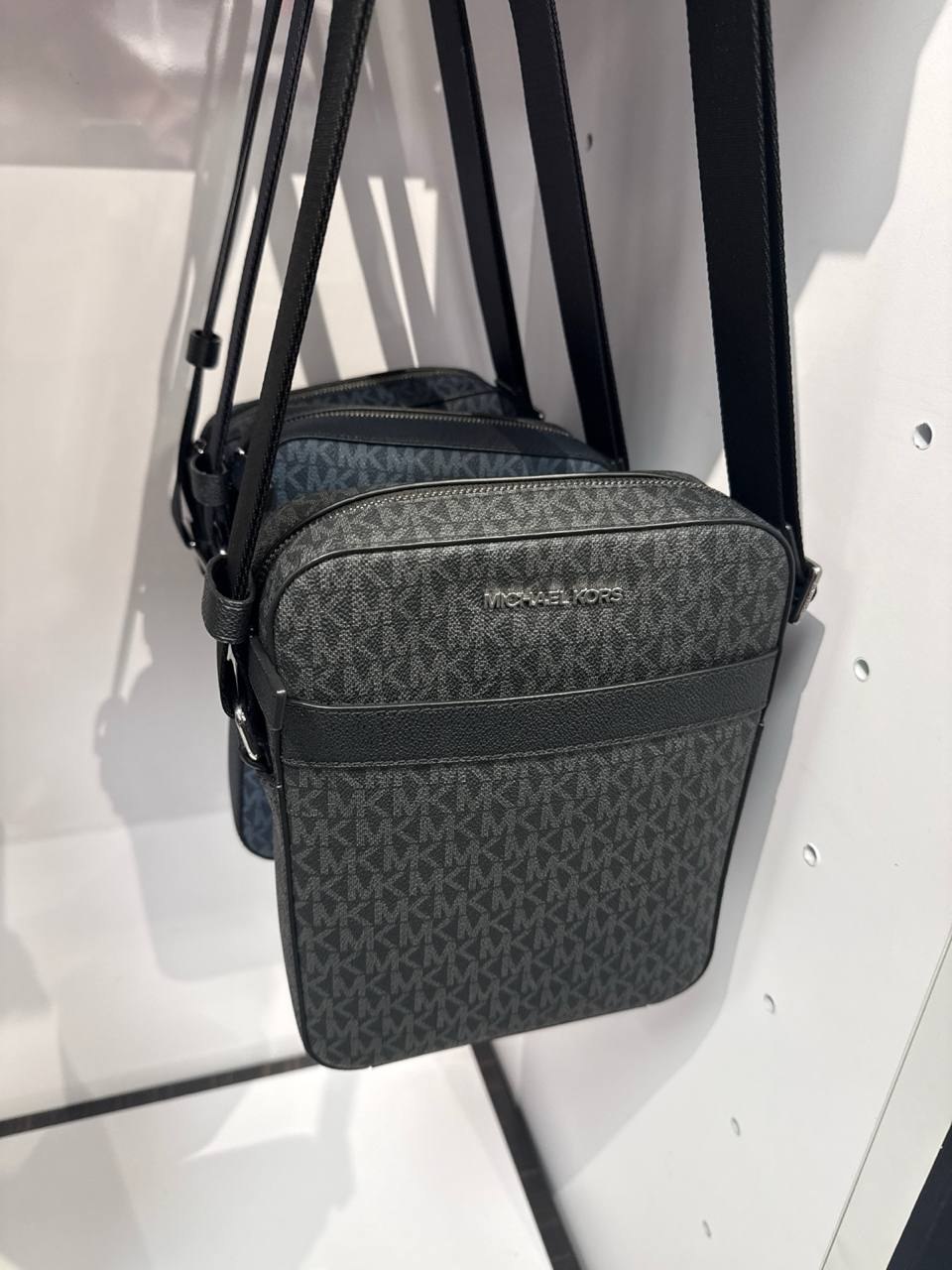 MK - Bolsa Crossbody Masculina