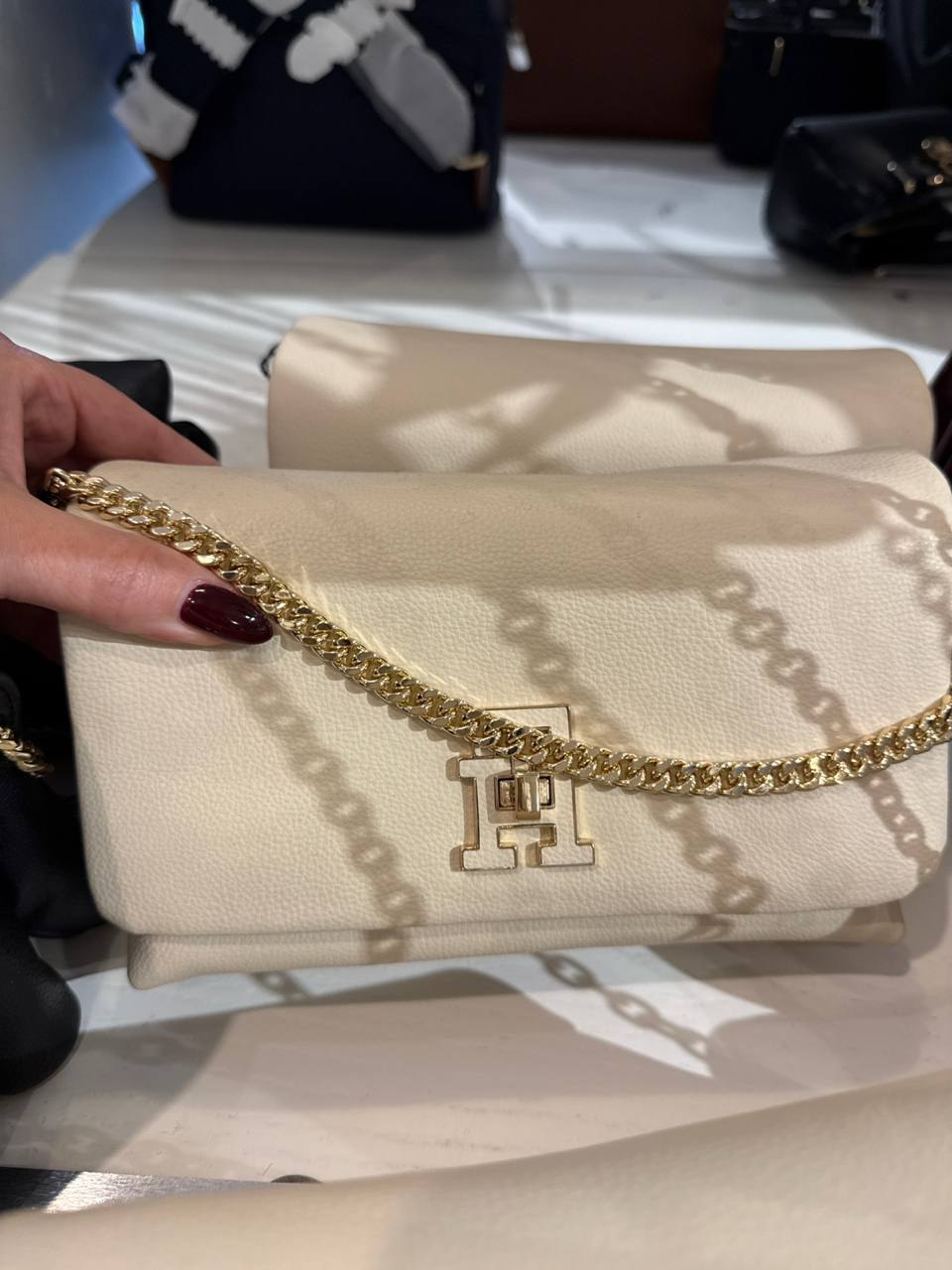 Tommy - Bolsa Shoulder