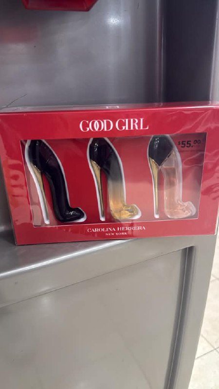 Macy's - Carolina Herrera Good Girl
