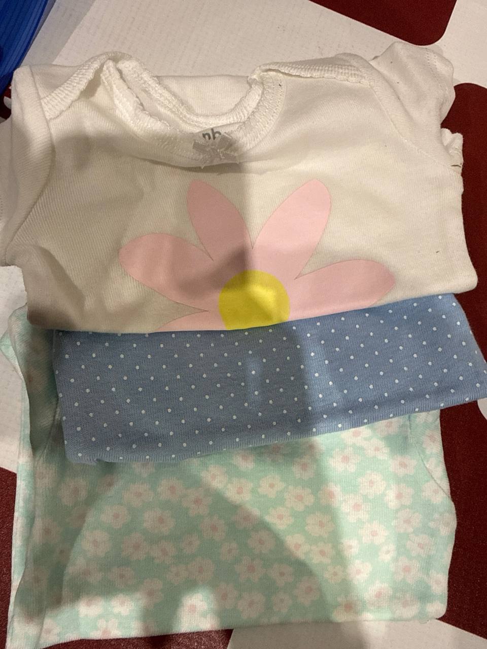 Carter’s Set 3 pieces  (A8)