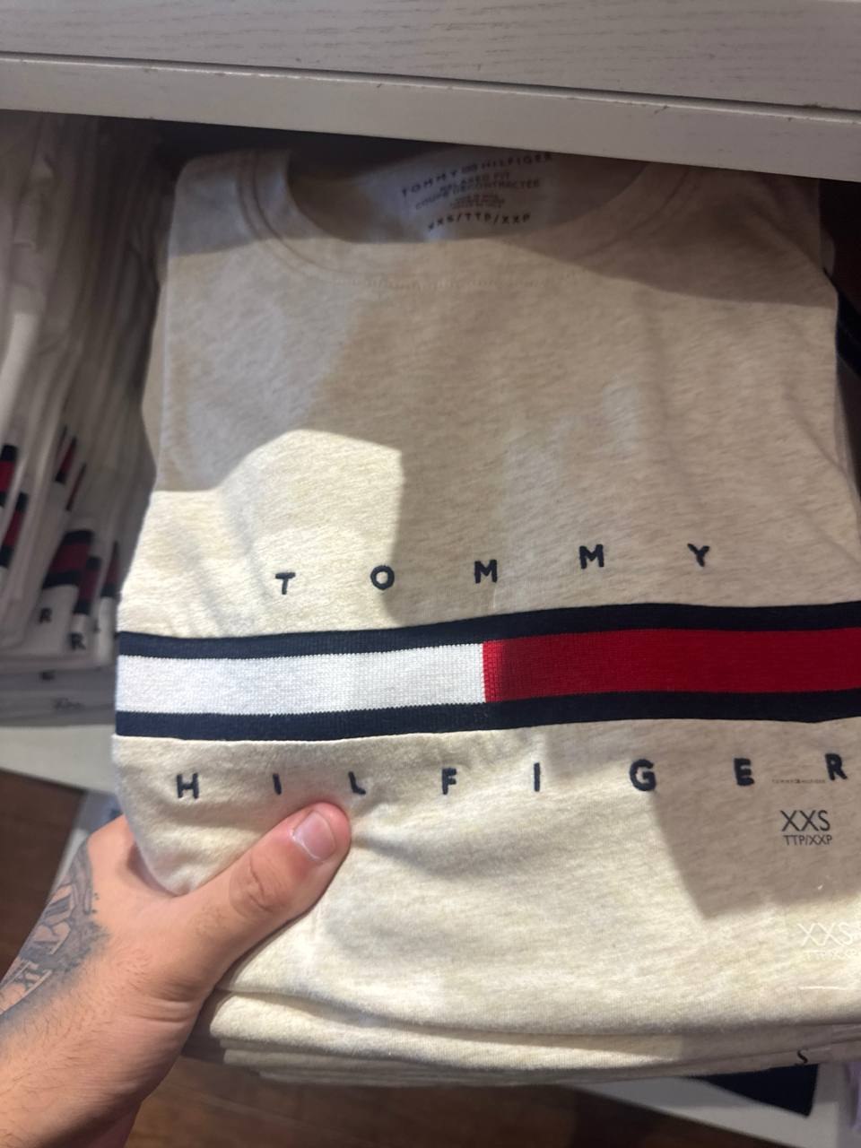 Tommy Fem - Camiseta Manga Curta