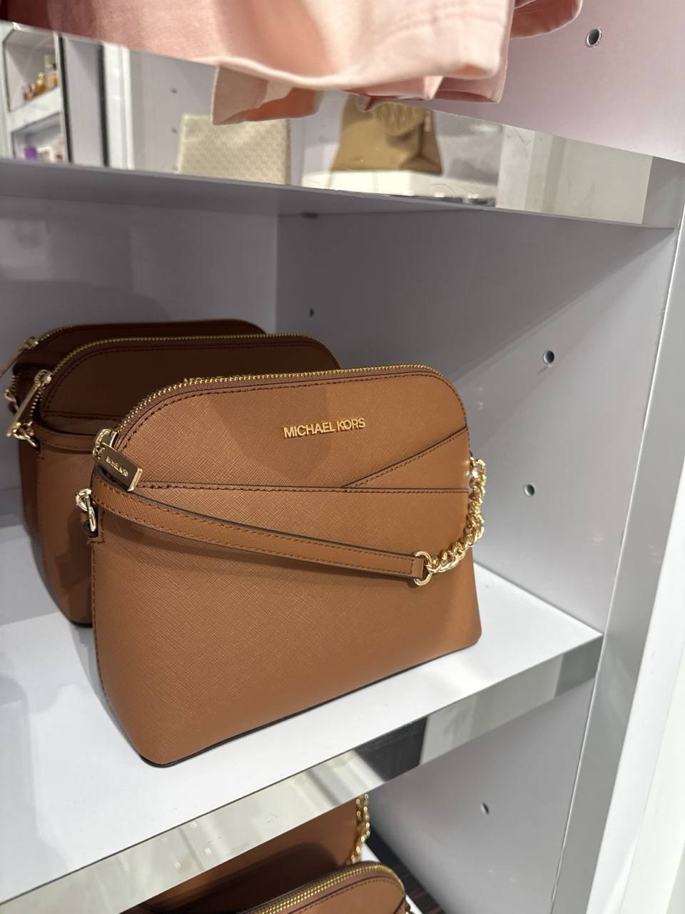 MK - Bolsa Crossbody Nola