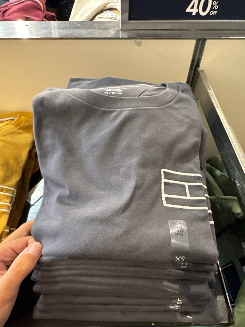 Tommy Masc- Camiseta