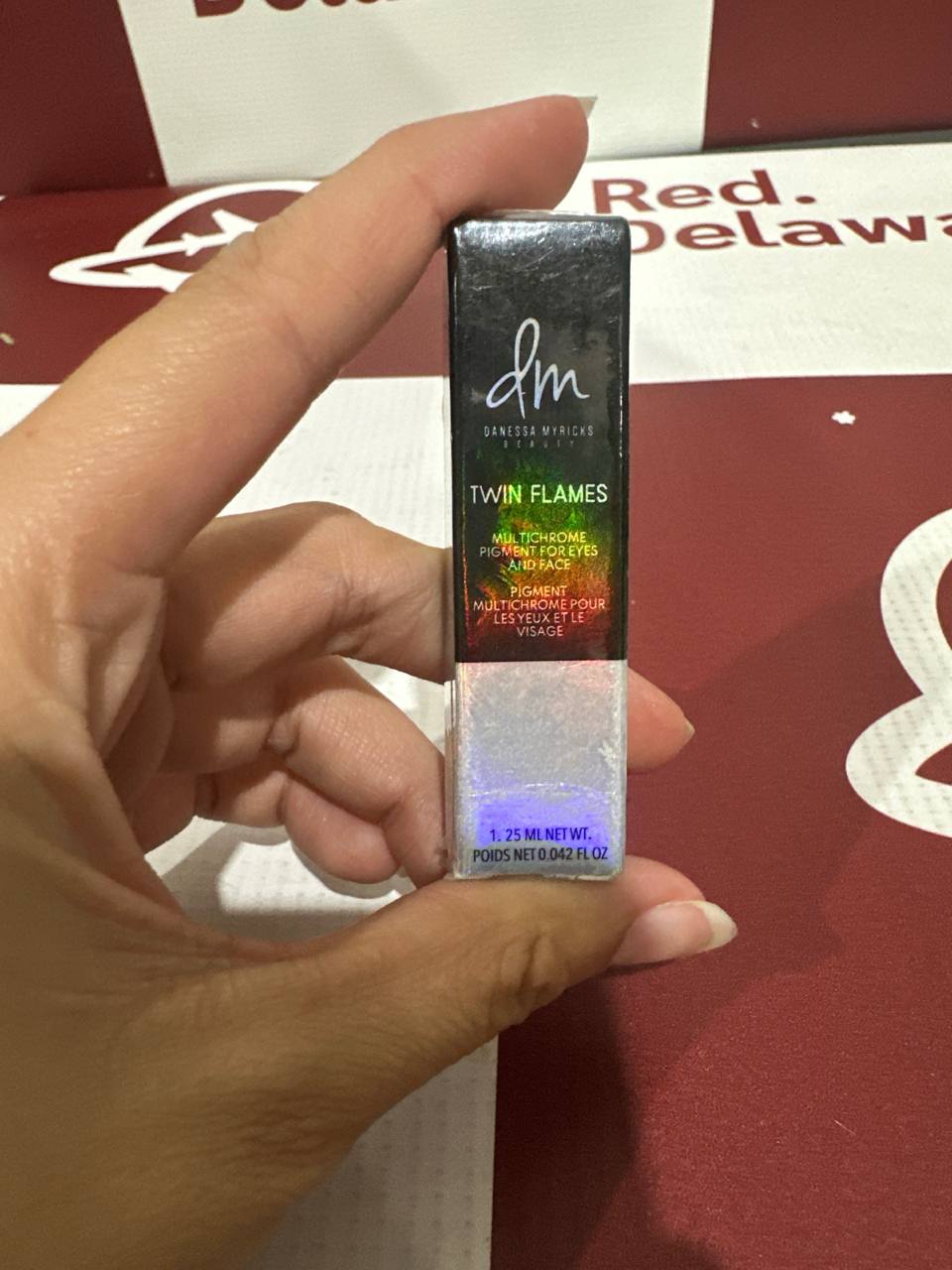 Twin flames pigment for eyes(C3)