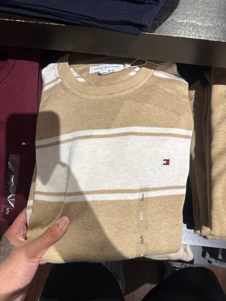 Tommy Masc- Suéter