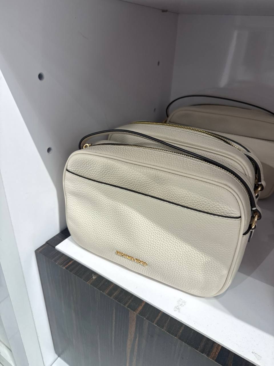 MK - Bolsa Crossbody