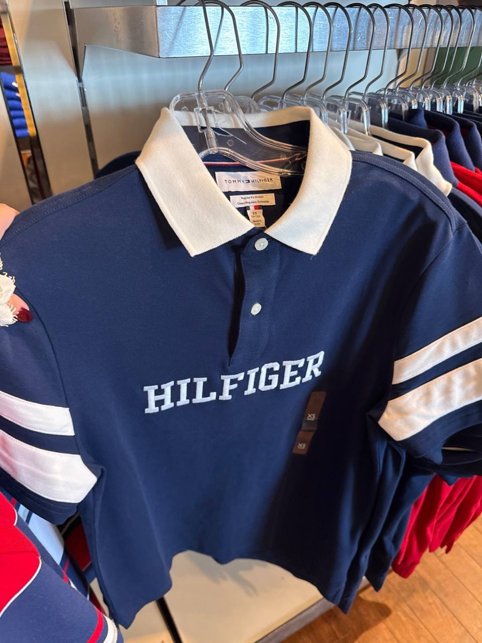 Tommy Masc- Camiseta