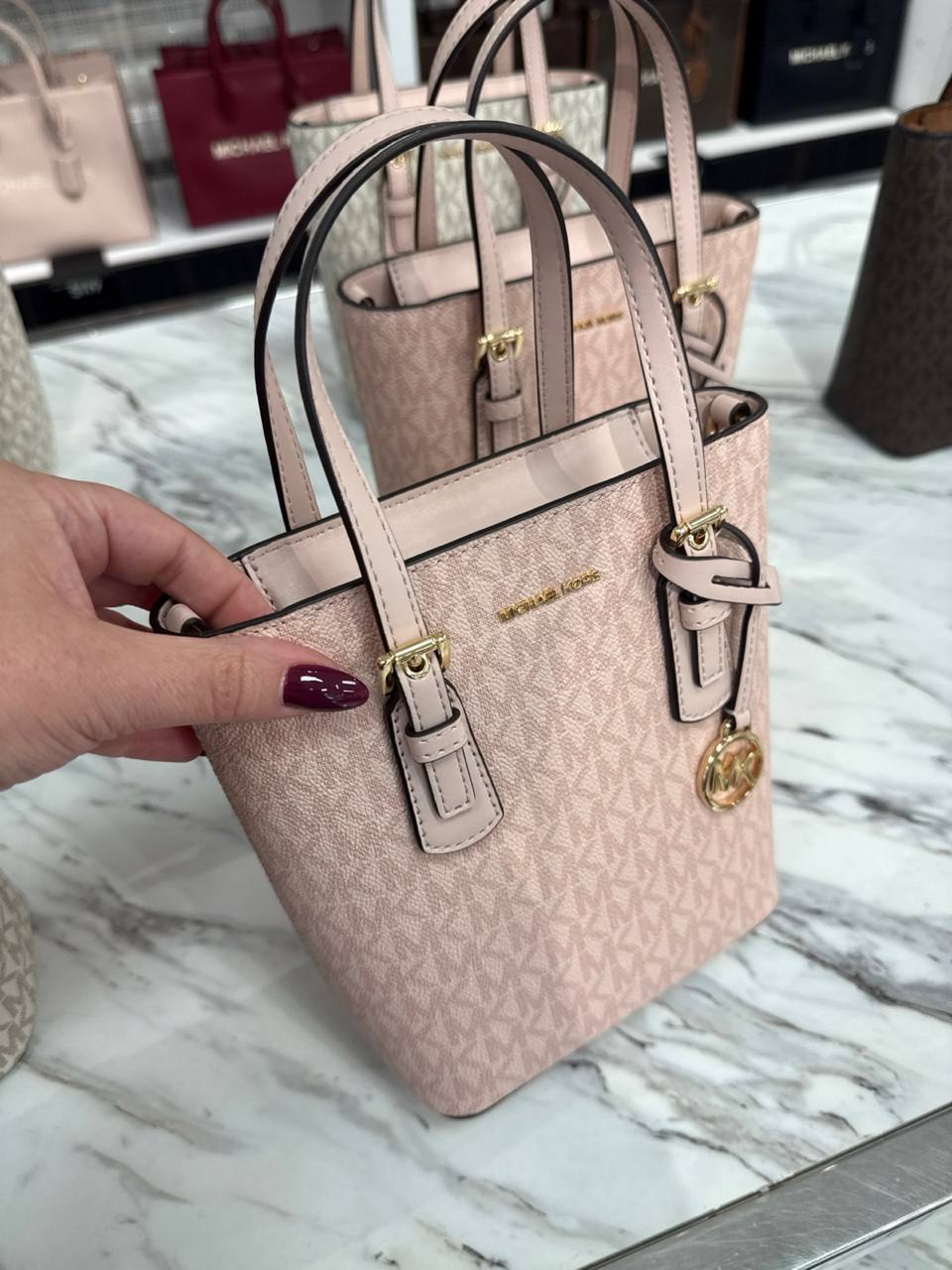 MK - Bolsa Voyager Handbag Small