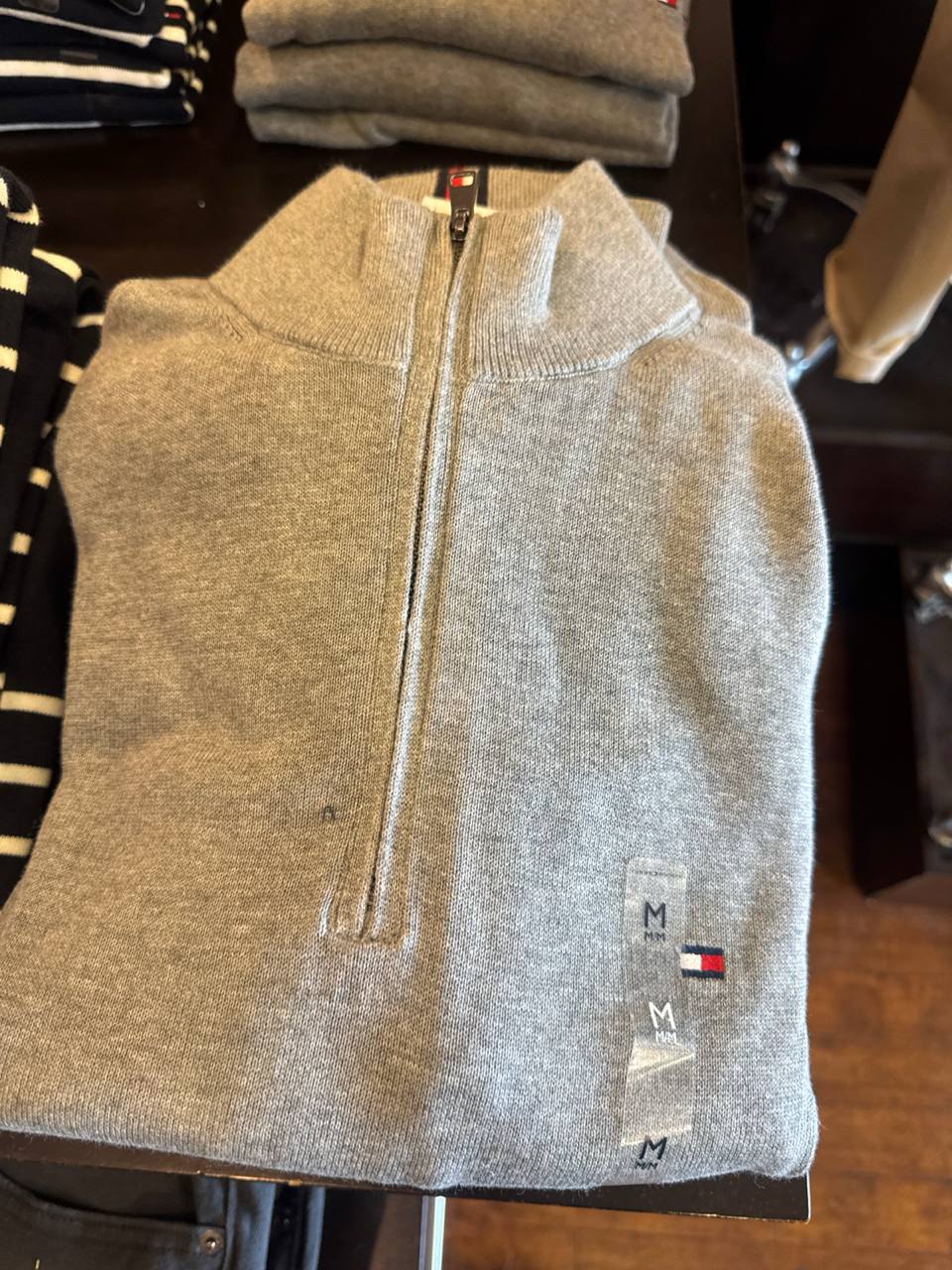 Tommy Masc- Suéter