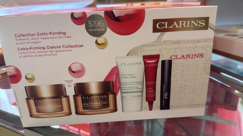 Macy's - Clarins 7-Piece Extra-Firming Luxury Skincare Gift Set