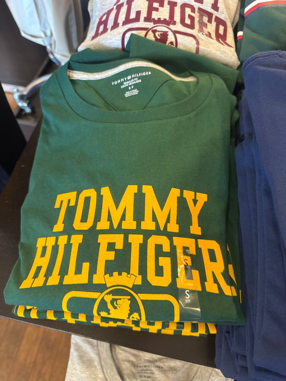 Tommy Masc- Camiseta