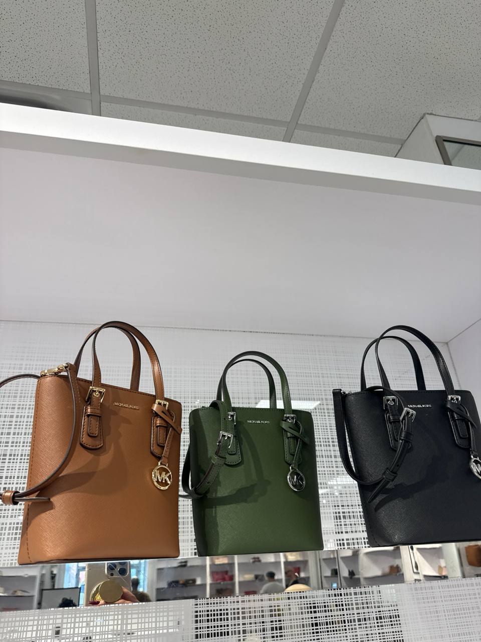 MK - Bolsa Voyager Handbag