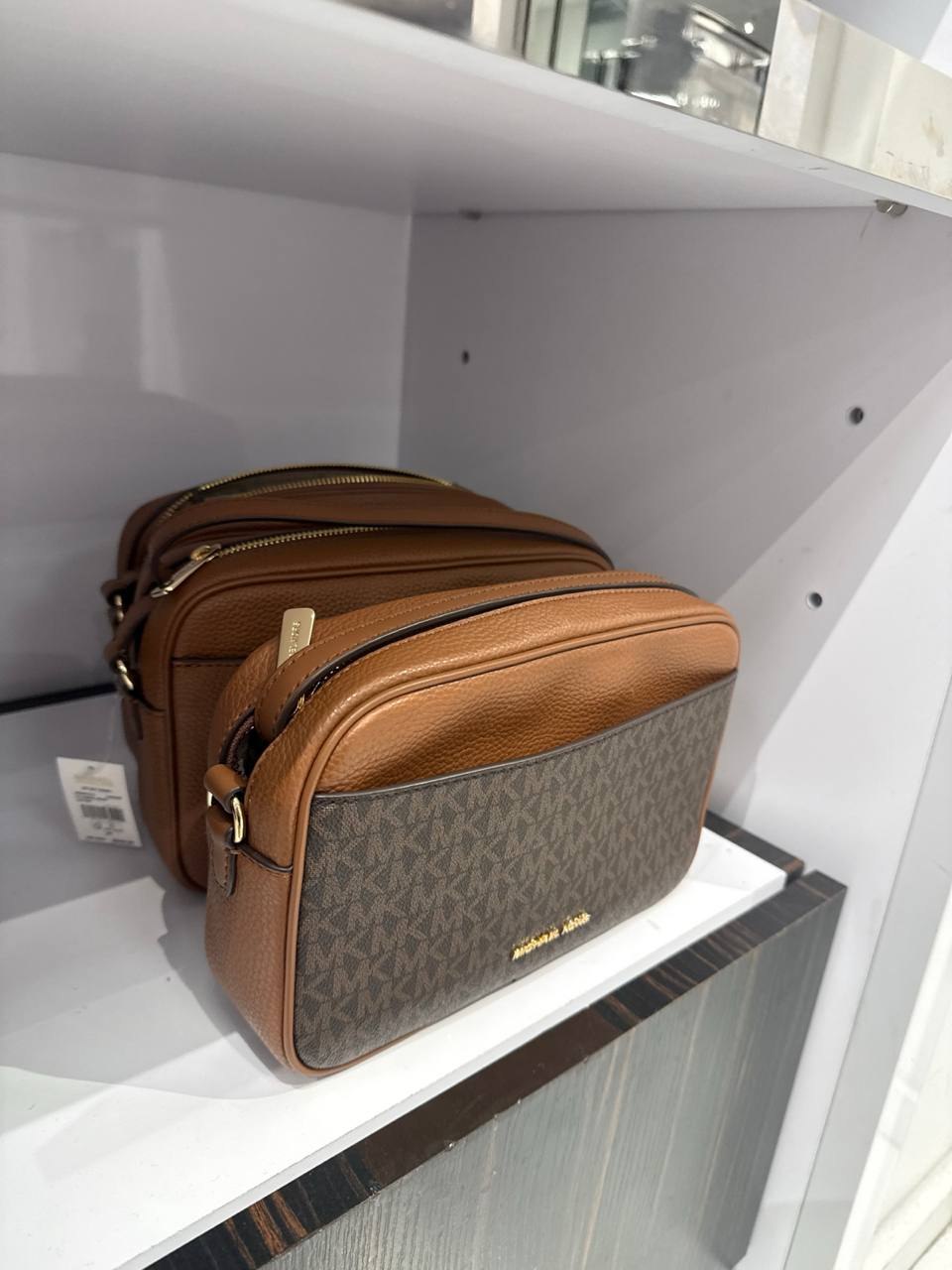 MK - Bolsa Crossbody