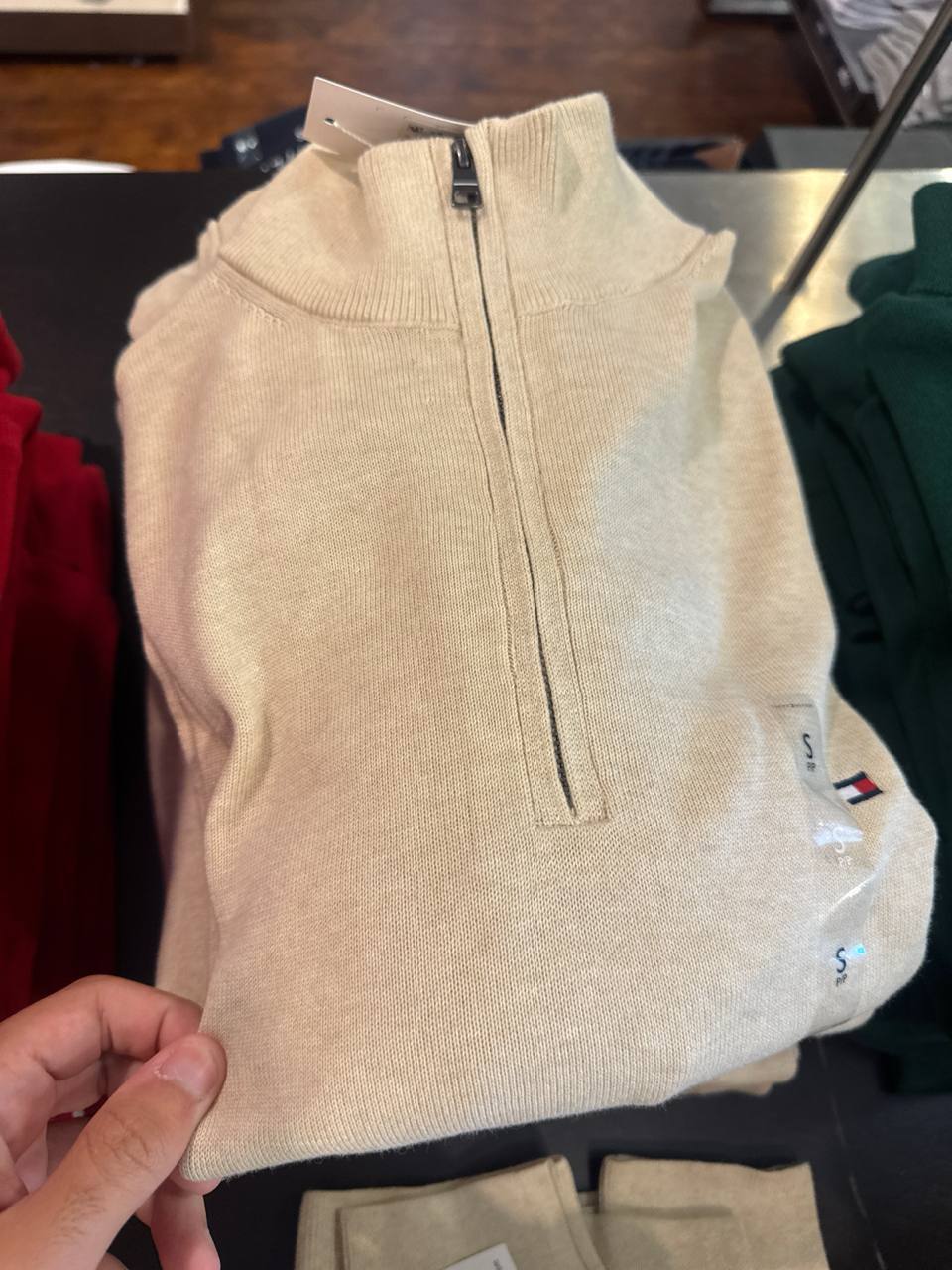 Tommy Masc- Suéter