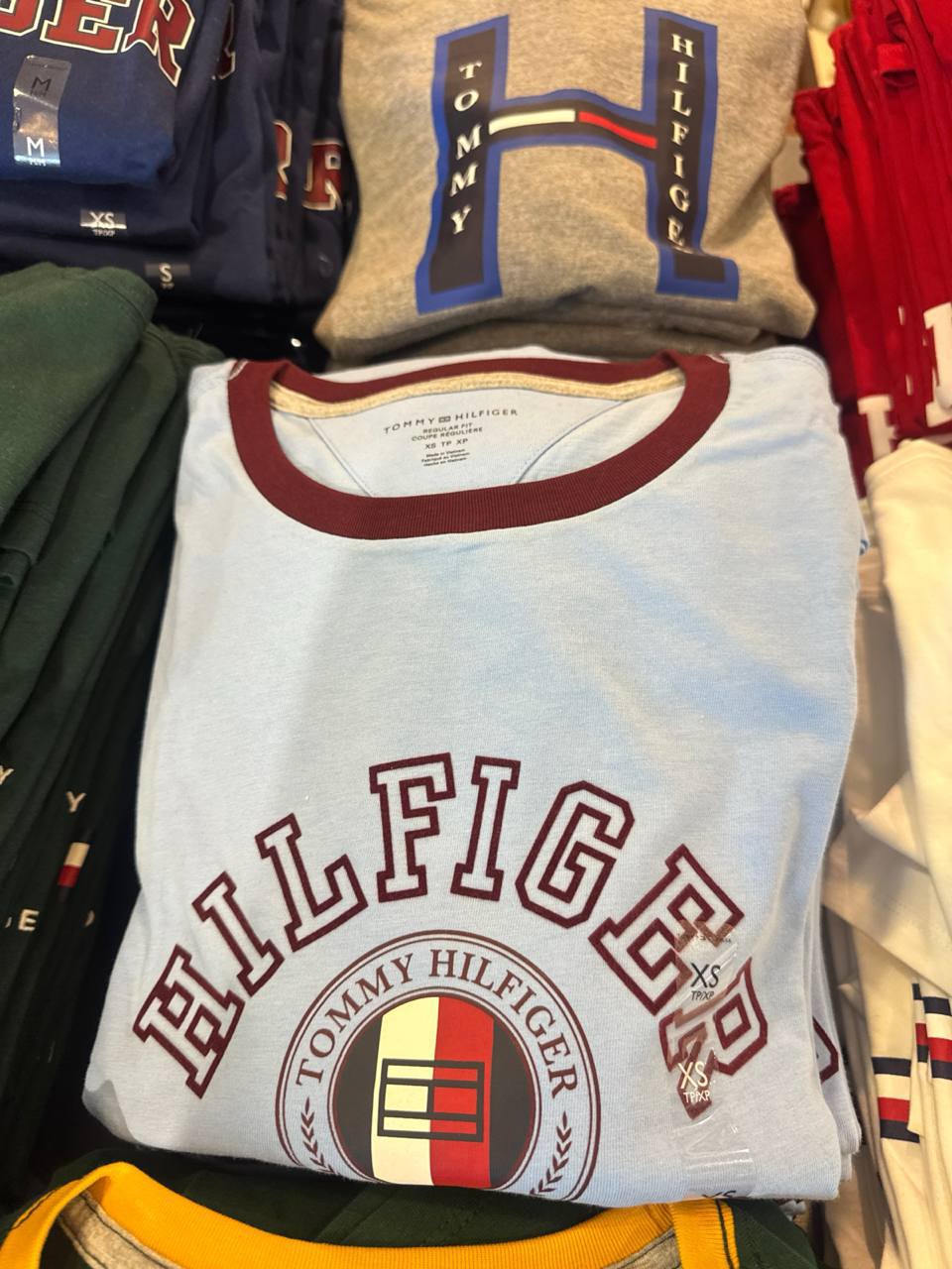 Tommy Masc- Camiseta