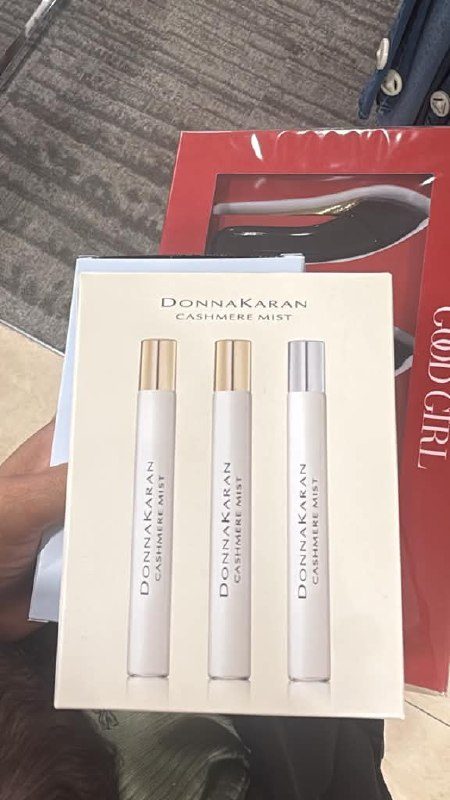 Macy's - Donna Karan Cashmere Mist