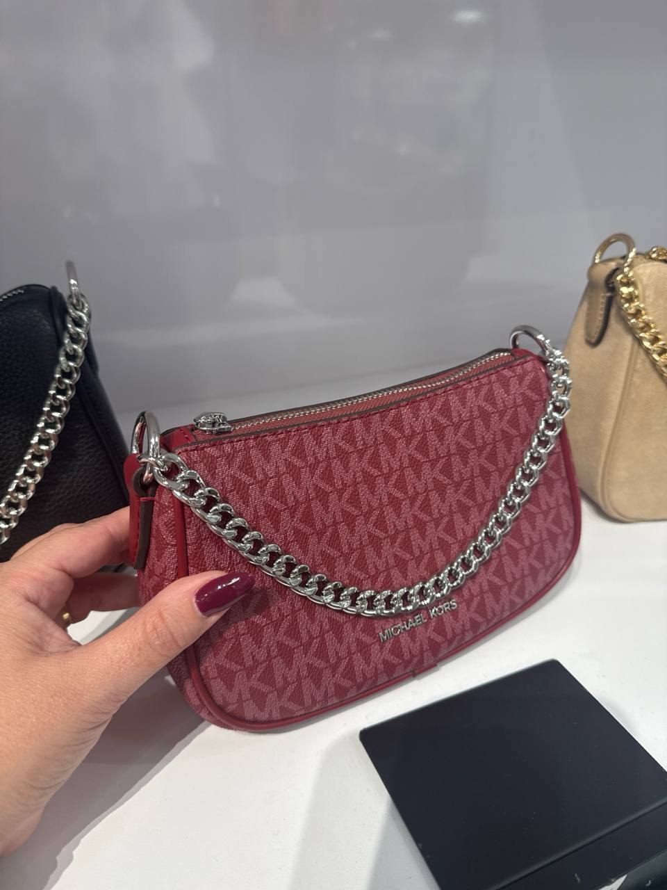MK - Bolsa Carmela Shoulder