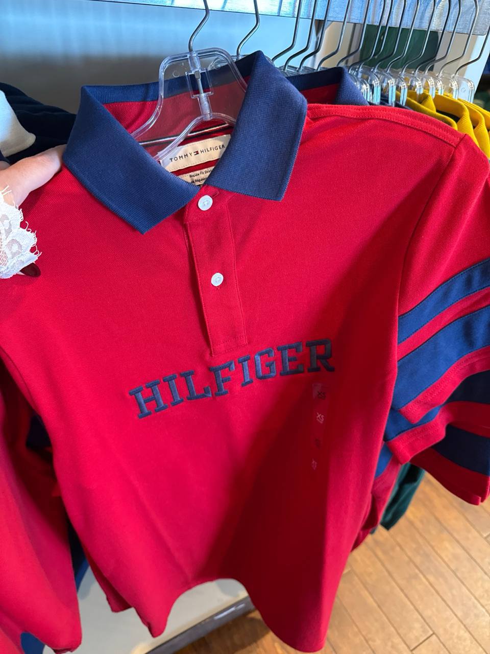Tommy Masc- Camiseta