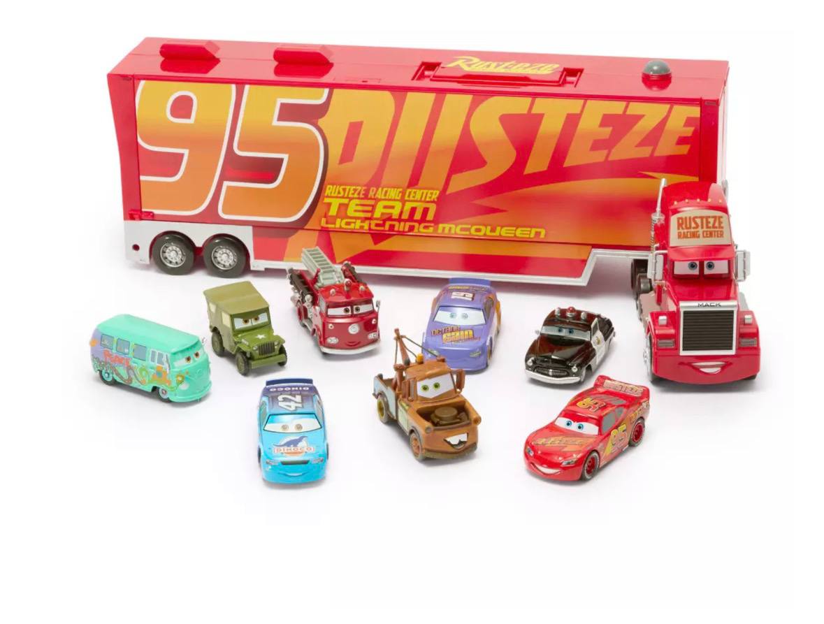 Disney - Mack Hauler Truck with Die-Cast Cars – Cars