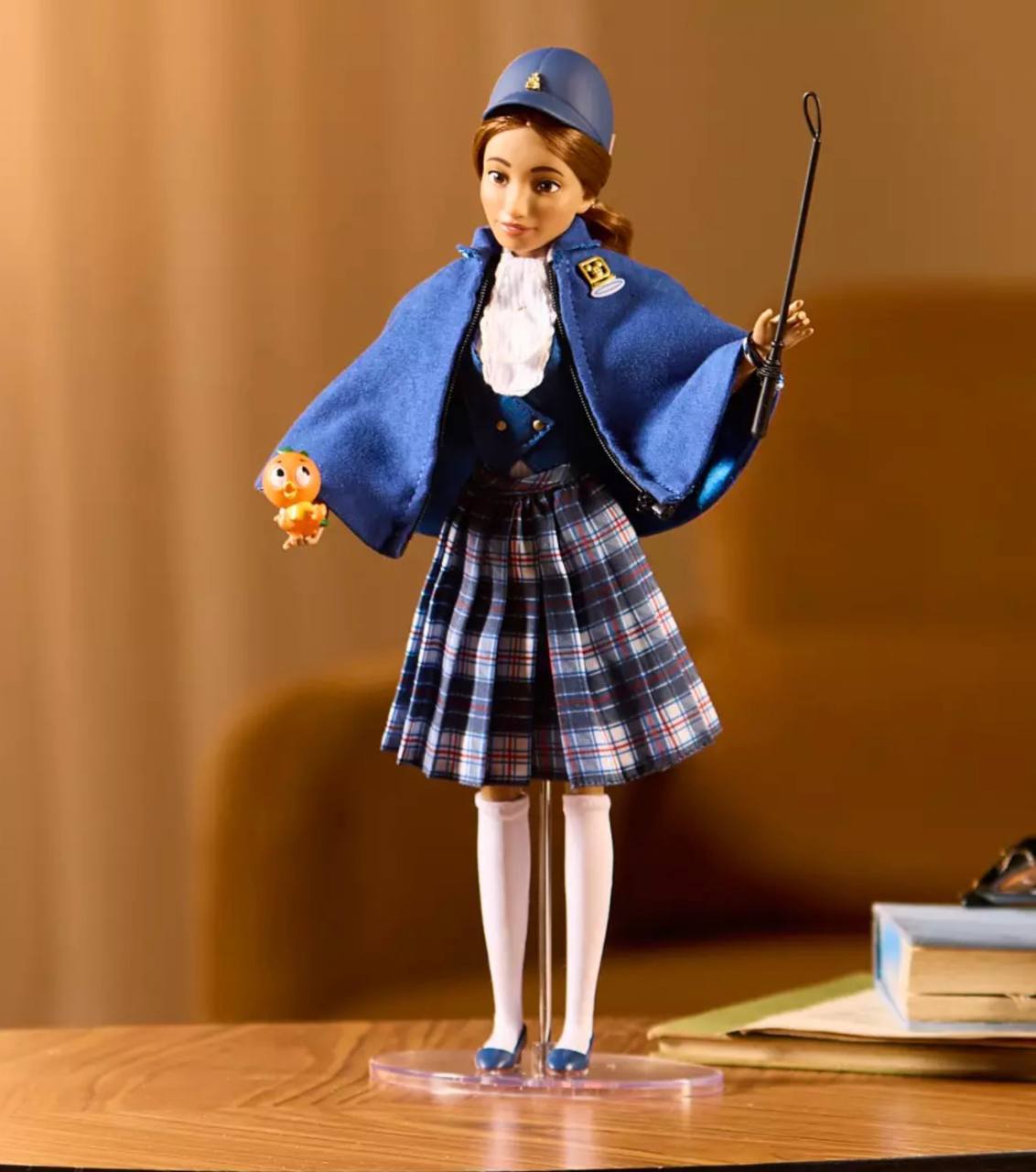 Disney - Guest Relations Cast Member Doll – Special Edition 2026 – 11 1/2''
