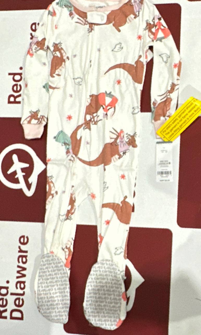 Carter’s footed pajama (A4)