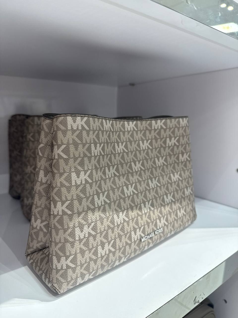 MK - Bolsa Jetset