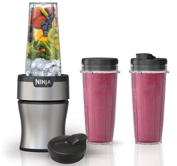 Ninja BN301 Nutri-Blender Plus Compact Personal Blender, 900-Peak-Watt Motor, Frozen Drinks